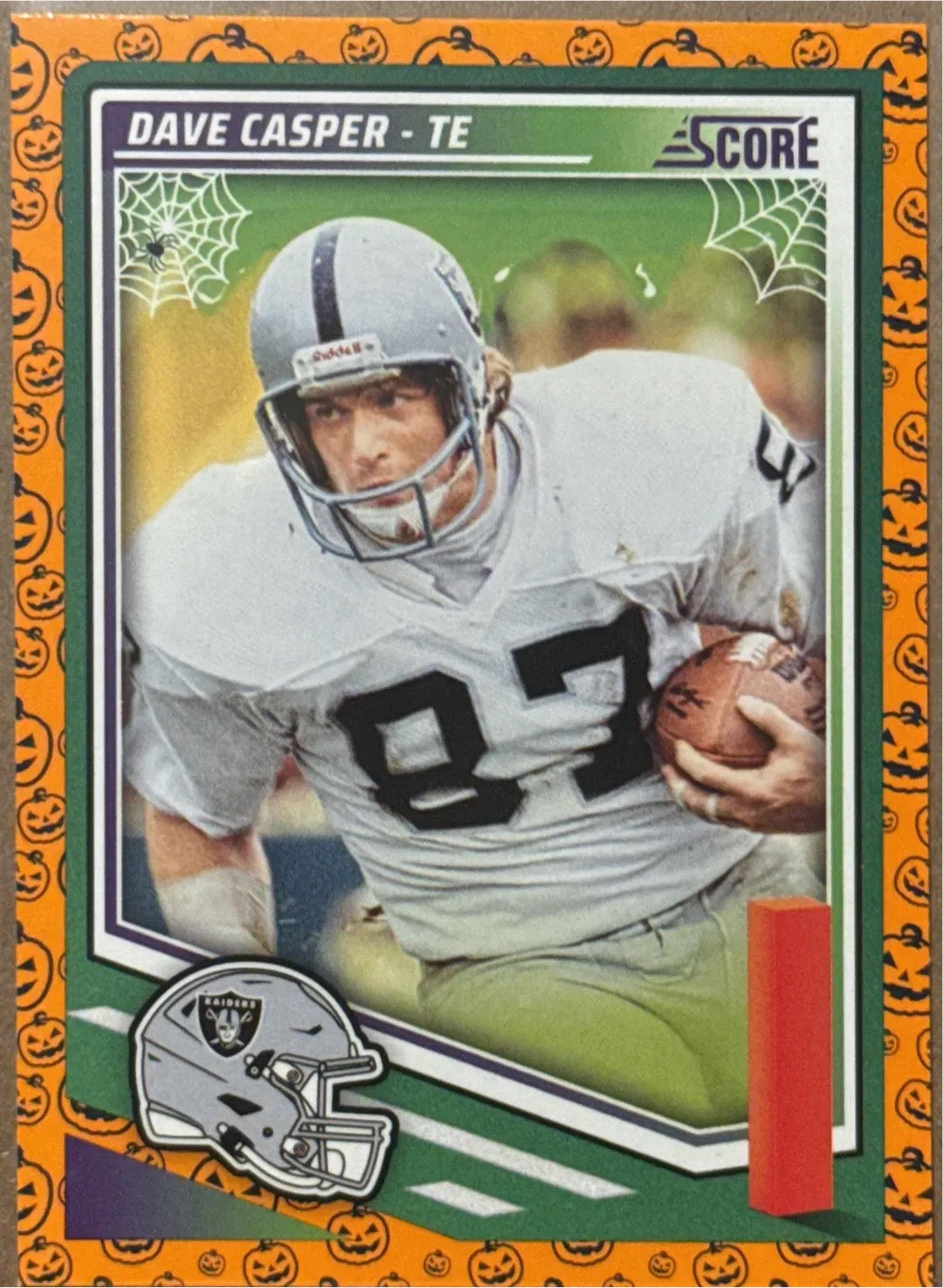 Dave Casper TE #87 Score-A-Treat Trading Card