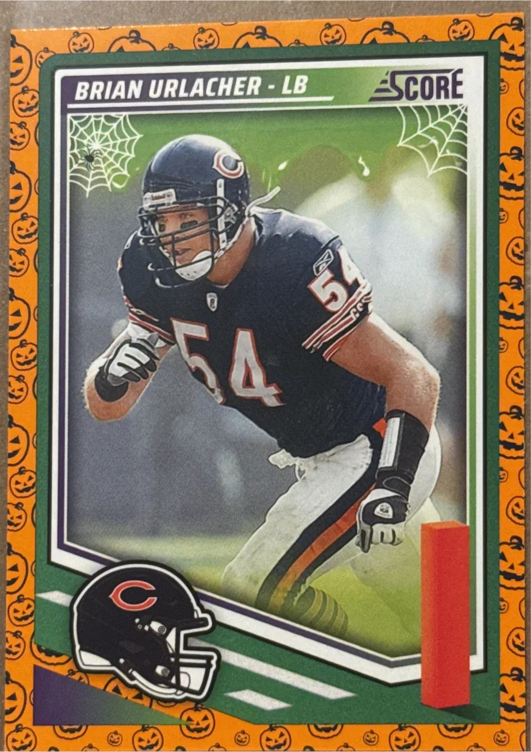 Brian Urlacher LB #54 Score-A-Treat Trading Card